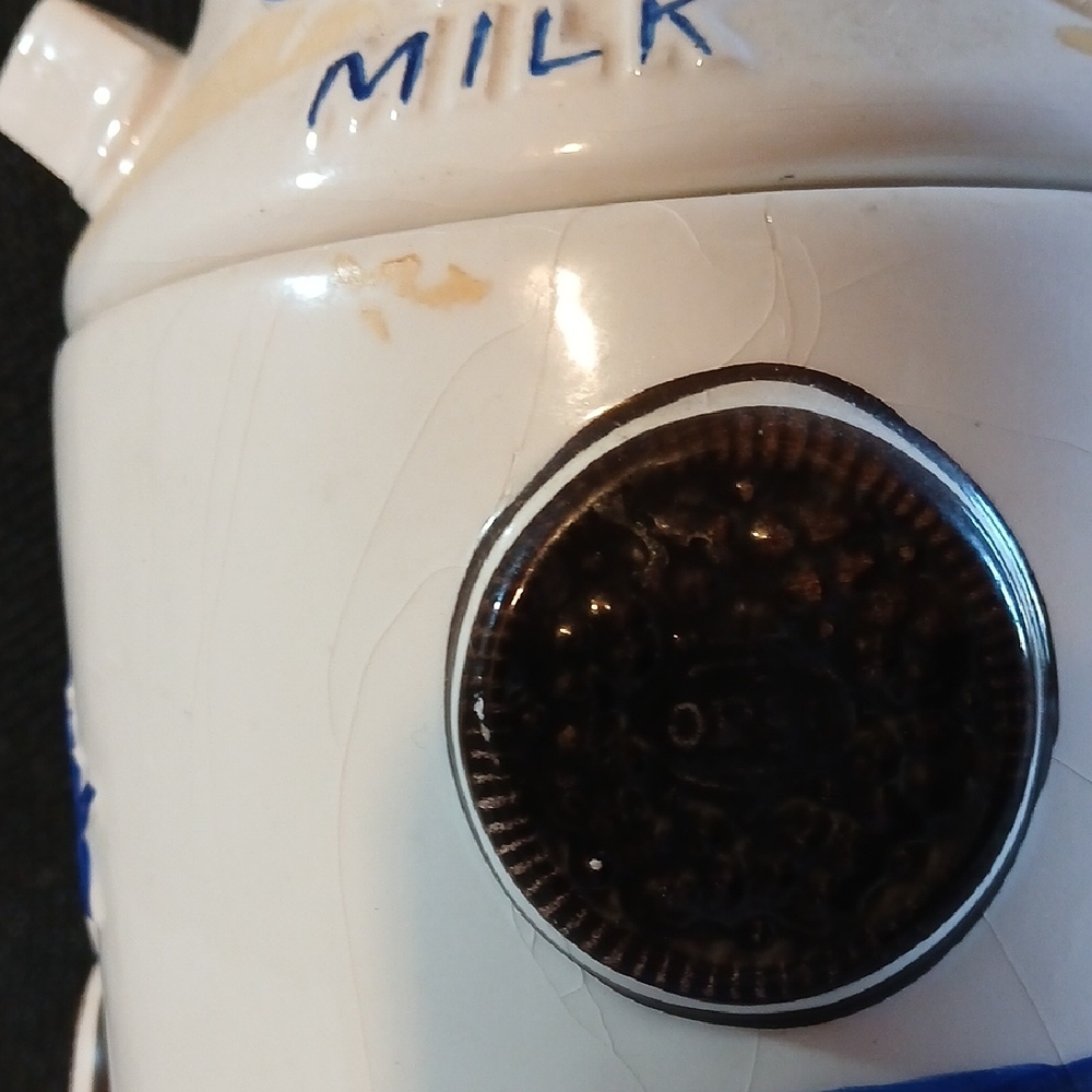 Vintage Oreo and Milk Mug and Cookie Jar Set - Picture 6 of 8